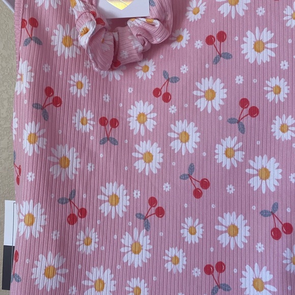 Perfectly imperfect women floral crop top with scrunchies size 1X new with tags - Picture 3 of 5